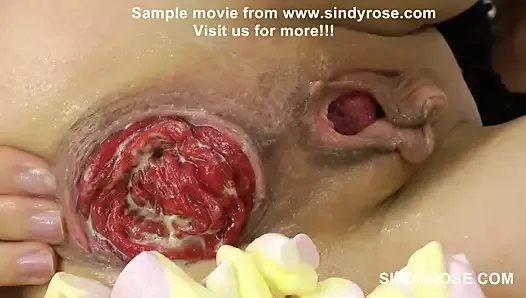 Sindy Rose insert tons of marshmallows in her anal hole