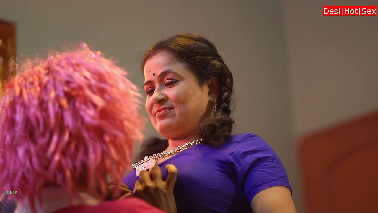 Femme mariée indienne romantique, sexe d’un soir avec son patron coquin