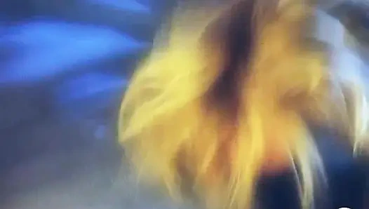 İki penis alan bir orospu