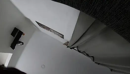 Рыжая аргентинка занимается сексом без презерватива с туристкой