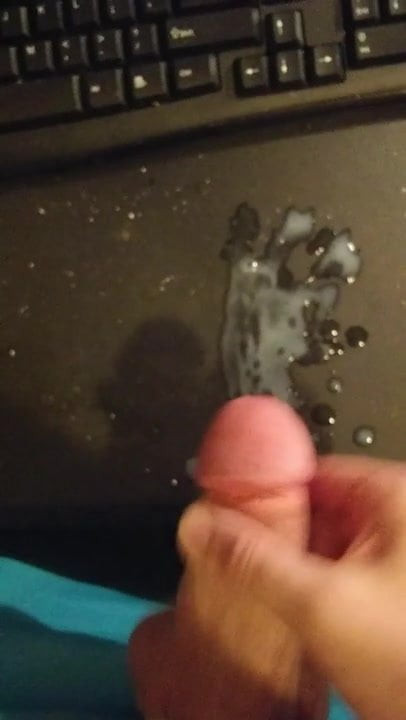 Quick Jerk and Cum