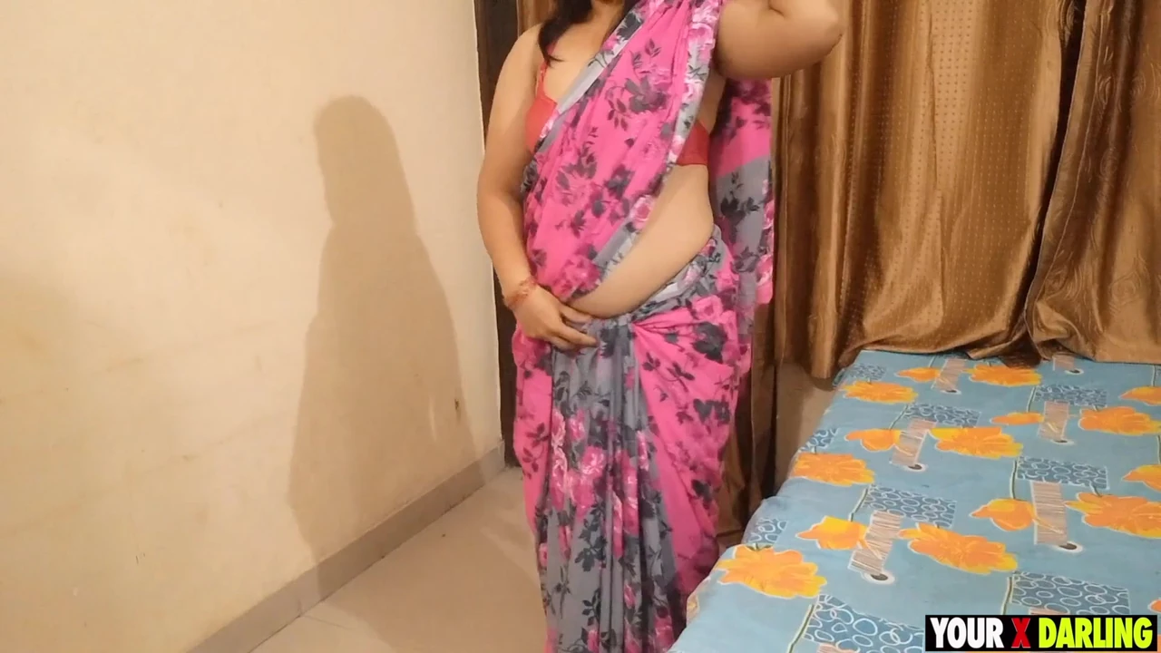Bete ne ki maa ki choot me ungli, jabbardasti pakad kar pel diya-maa mat karo mat karo bolti rahi Performance by Your X Darling