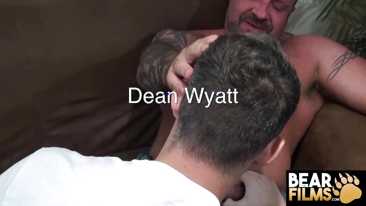 Bearfilms Probušeni Gej Dean Wyatt Polira Kurac Marca Angela u Mokrom Pušenju