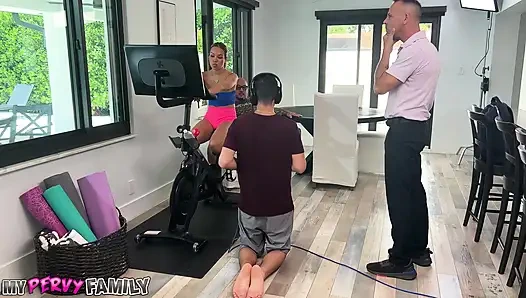 Mypervyfamily - за кулисами с Luna Luxe и Filthy Rich!