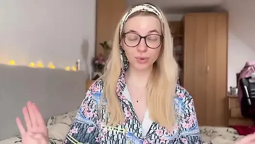 Paypig Living on $30 a Month After I Rinsed Him Dry