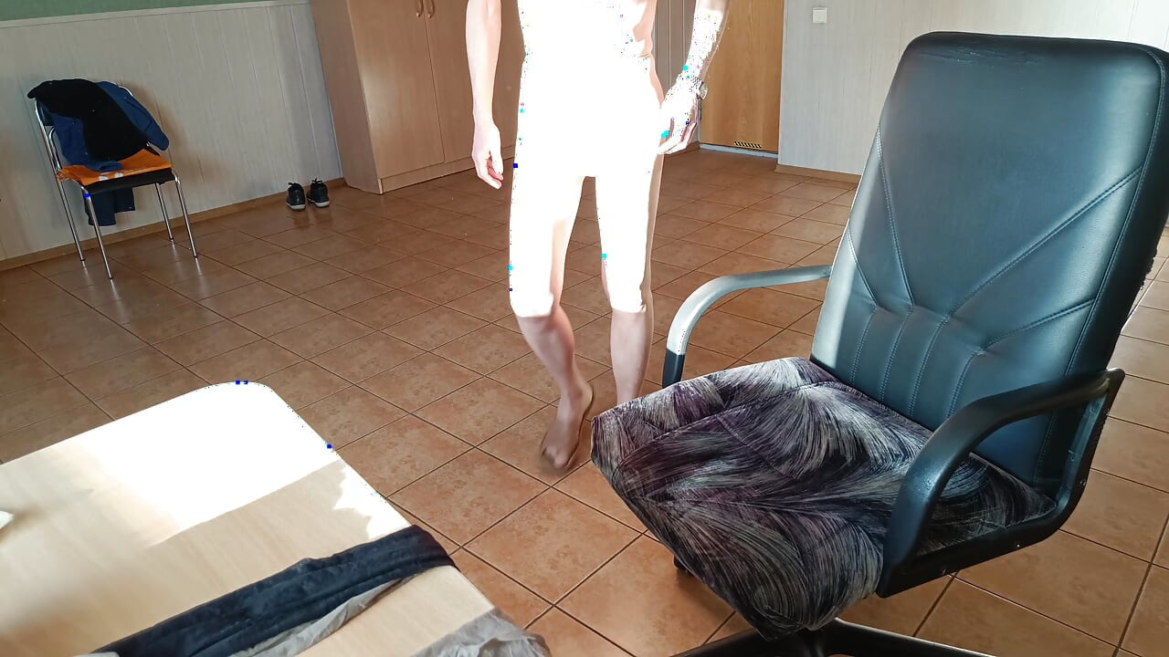 I'm choosing tights.