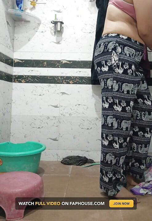 Priya india culona sexy en sesión de video corporal