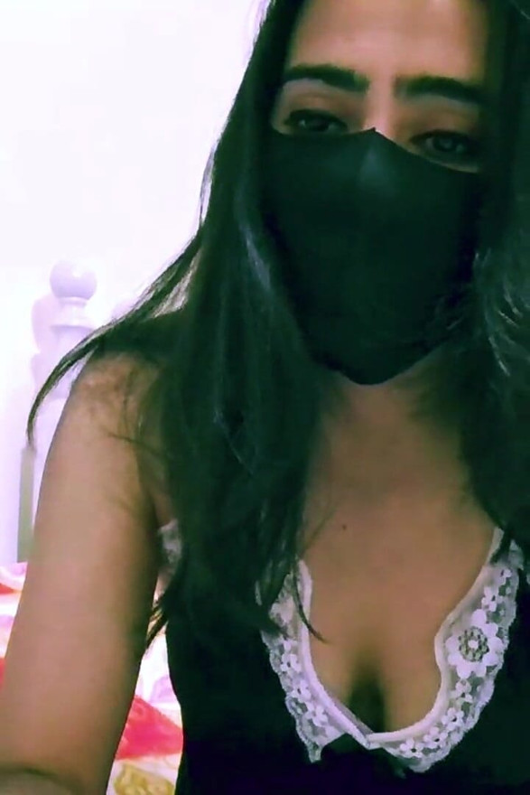 Cuspir nos peitos amo nu