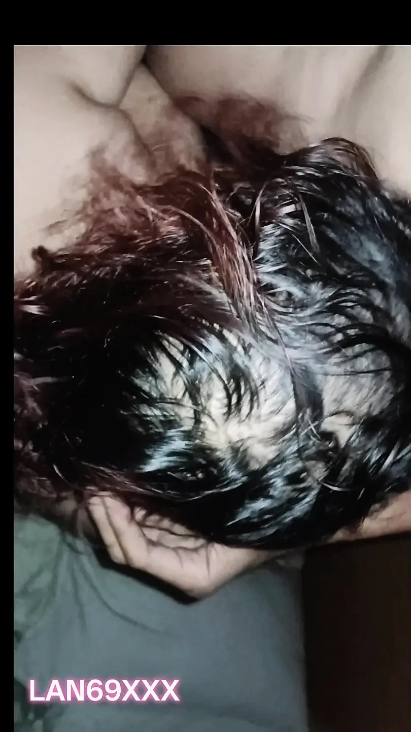 马来荡妇喜欢吮吸我的鸡巴