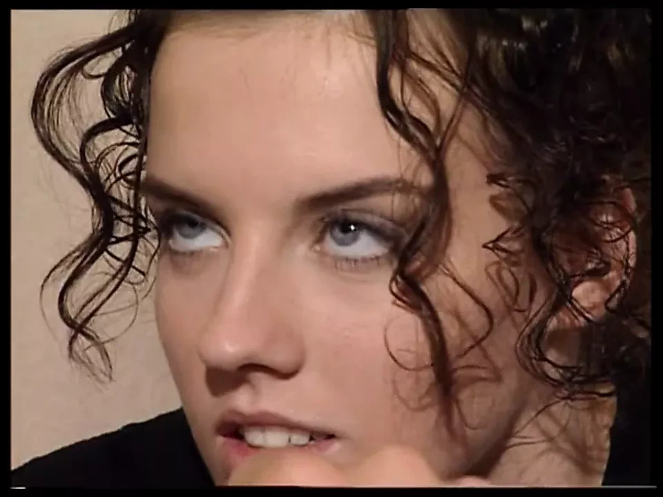 Sabine Mallory - 秘书