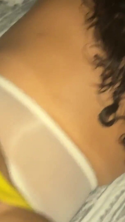 그녀의 투명도로 나를 따뜻하게 해주는 새엄마와 나는 그녀의 질싸를 만든다 | 흑인 대물 자지와 섹스하는 흑인 대물