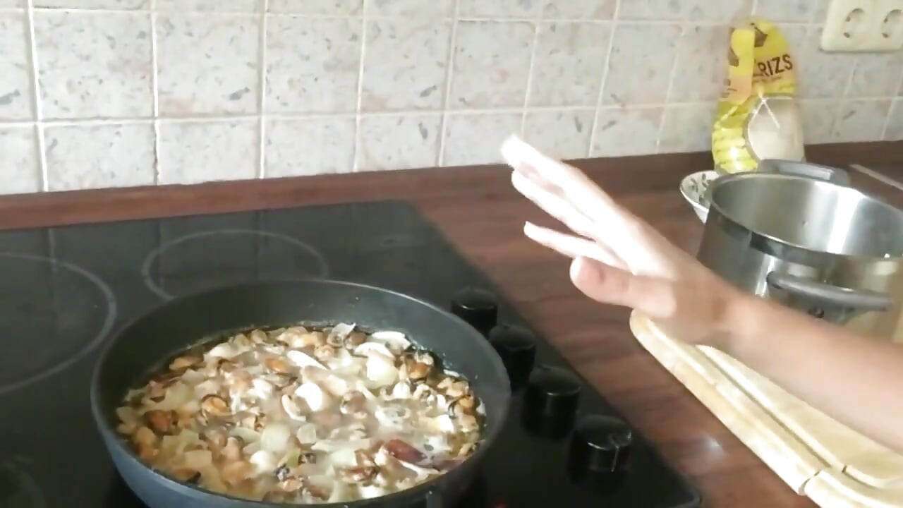 Cooking Naked