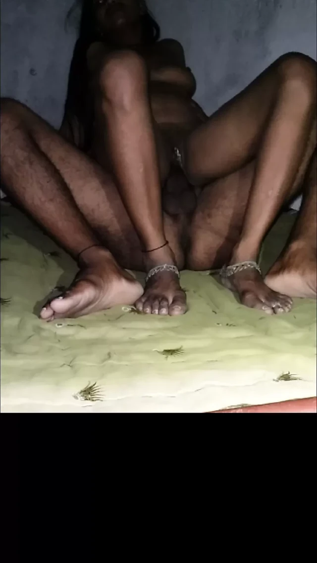 Sexy village bhabhi ki full chudai chupke se