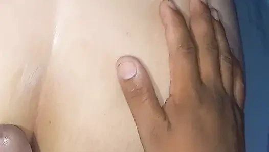 Is there neighbor who is fast that my husband arrives at any time