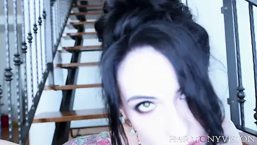 Sensationelles schätzchen wird gefickt und vollgespritzt