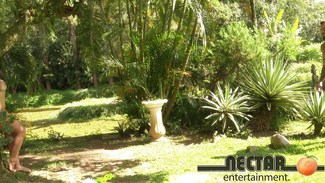 Vinny Burgos Fucks His Mother-in-law in the Garden! Intense Fuck and Cum in Her Mouth!