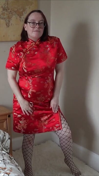 Cheongsam Mrežasti striptiz u mrežastim čarapama