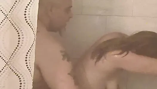 Алабама принимает паренька на холме