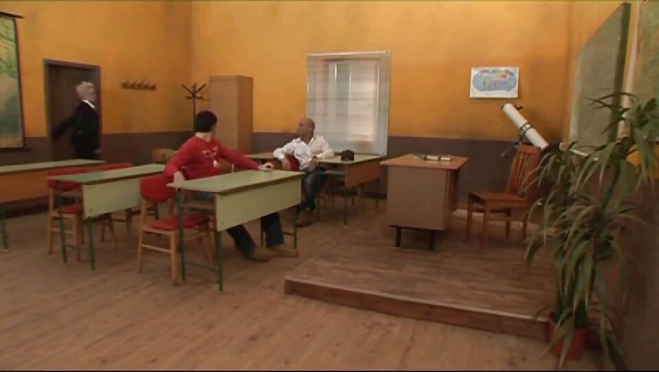 Seksi cure obožavaju veliki kurac u pički