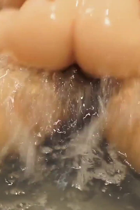 Fuck in Bathtub