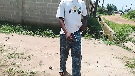 Ihre ex kam zu besuch, um sie nackt zu sehen und sein schwanz stand auf