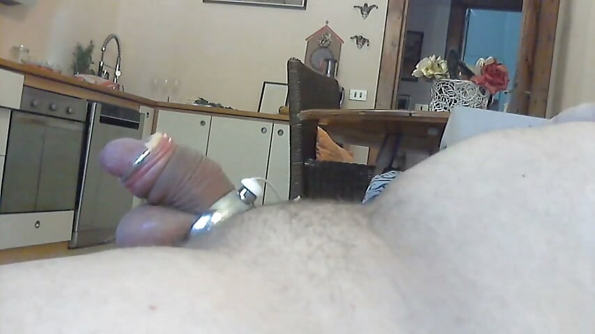 Quick estim italian cock
