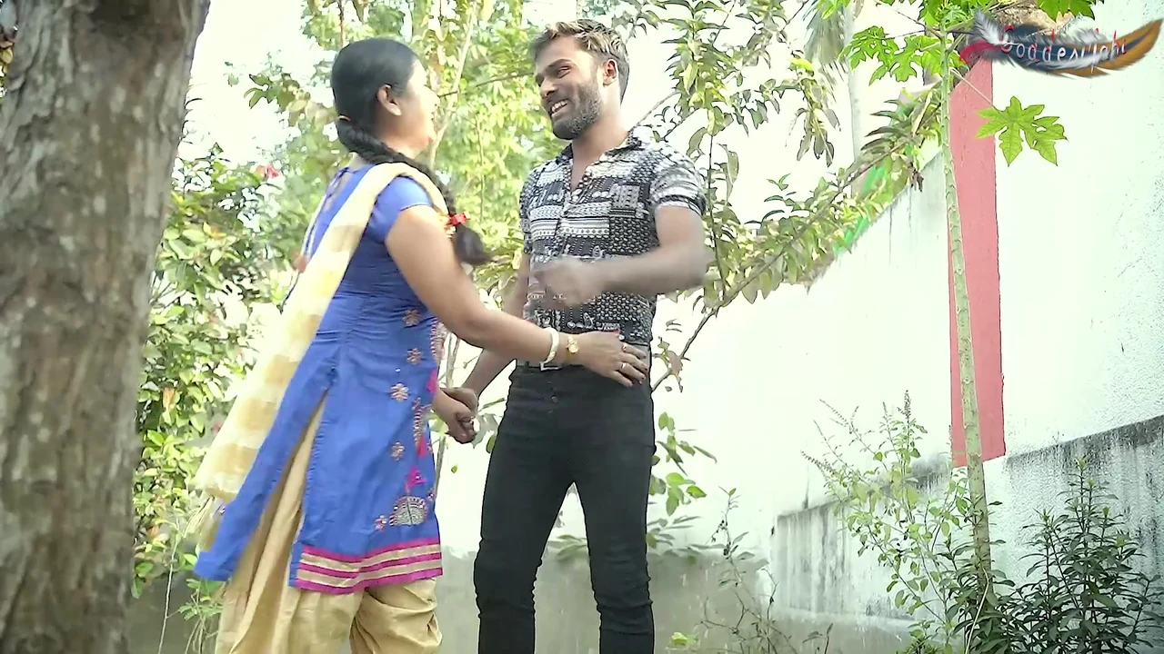 INDIAN DESI BOYFRIEND HARDCORE FUCK WITH GIRLFRIEND IN THE PARK ( HINDI AUDIO )