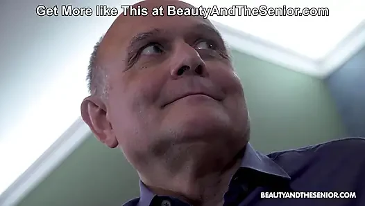 Я искала твою маму, но, возможно, ты можешь помочь! Noi Faja в Beauty AndДюжьем