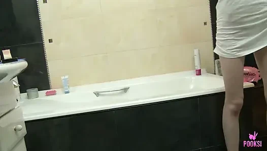 Amaris T banyoda sırılsıklam ıslak amını parmaklıyor!