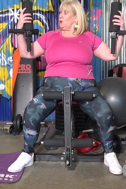 Auntjudys - Hairy Mature BBW Catherine Can Masturbates at the Gym