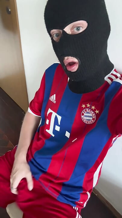 Horny Bro Comes Home From Soccer Practice
