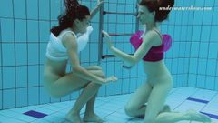 Lera и Sima Lastova сексуальная подводная девушка