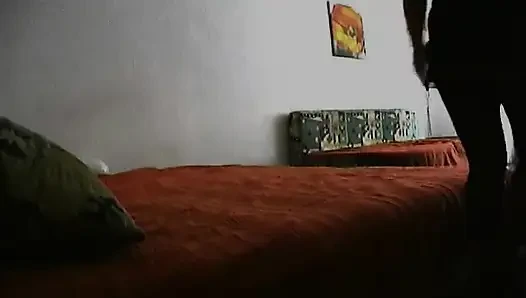 Возбужденная милфа жестко скачет в чулках для взрывоопасного оргазма