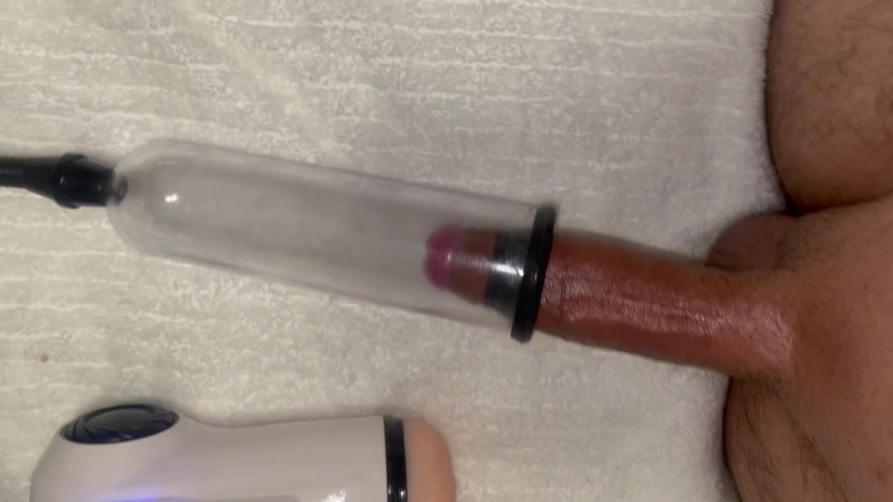 I love pumping my big cock