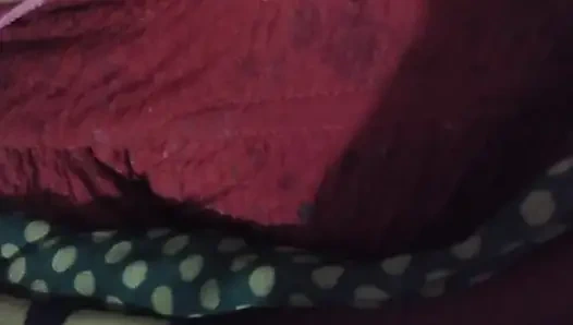 Bhabhi ne apni chuchi ko chata