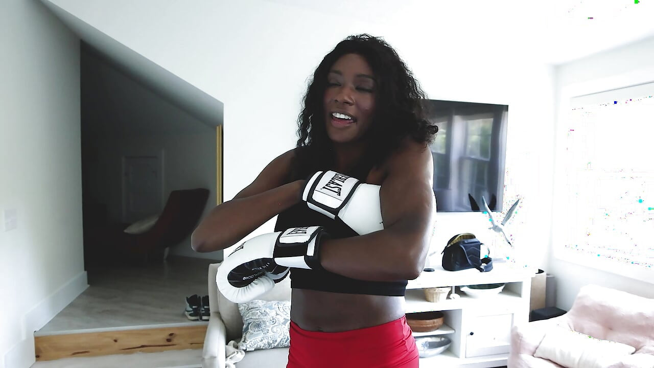 Paris Love Vs Doc Chocolate-boxing Match