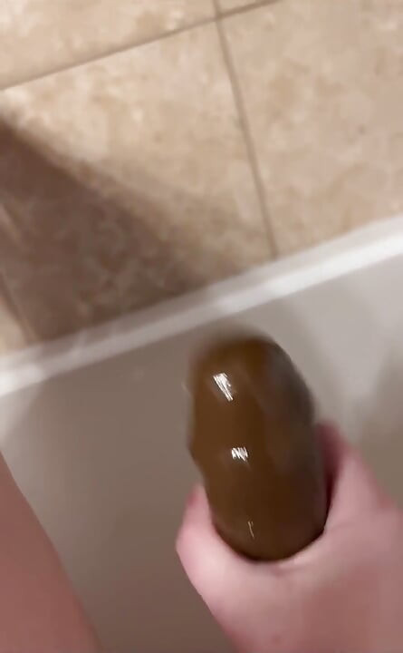 I love this huge BBC dildo