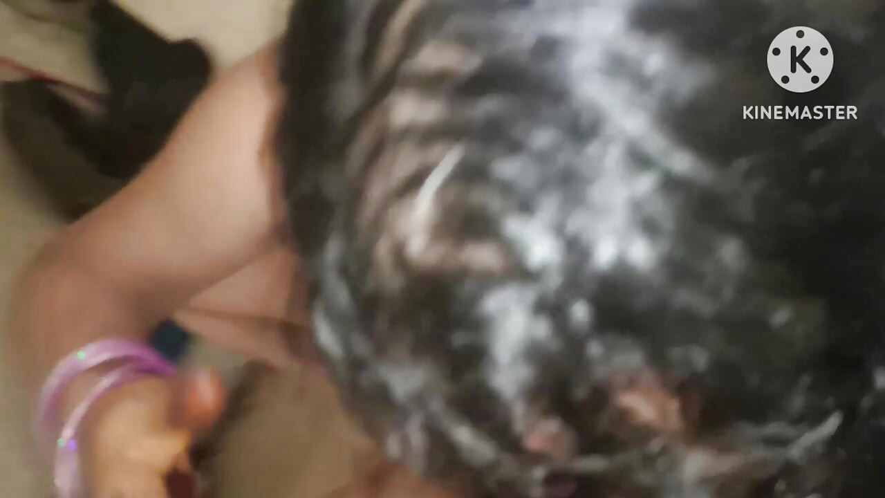 Hermanastro indio y hermanastra caliente en noche hindi stor