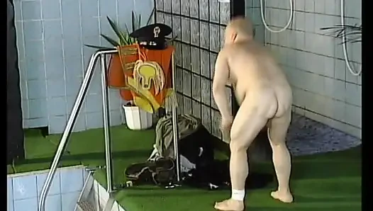 Azgın sarışın orta yaşlı seksi kadın büyük sert yarakla seks yapıyor