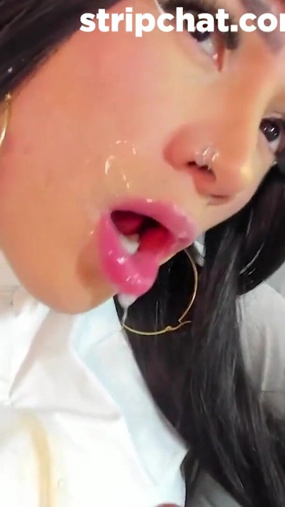 Trans Selfsuck Queen Jerks Her Thick Cock and Eats Her Own Cum - selfsuckqueen_ | Clip 1