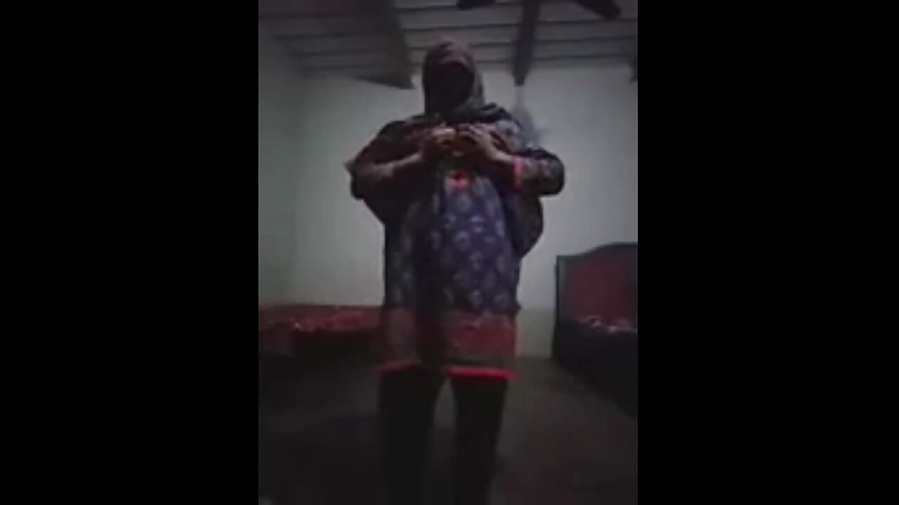 Yeni ateşli seksi hikaye Hintçe tam ateşli hikaye yeni viral hikaye ateşli yenge seks videosu Hintçe Urduca seks videosu xxx