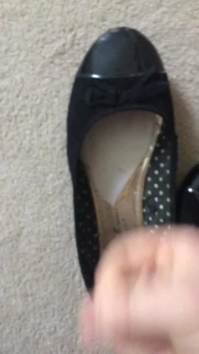 Fiona Dadarria - Cum in Flats
