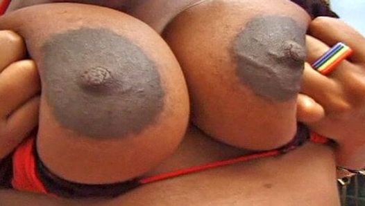 Grande areola embarazada negro amateur