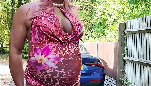 Yazlık elbisem ve topuklu ayakkabılarımda seksi travesti kellycd2022