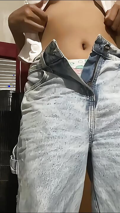 Hot 18-year-old schoolgirl strips before class, perfect tits. Home video