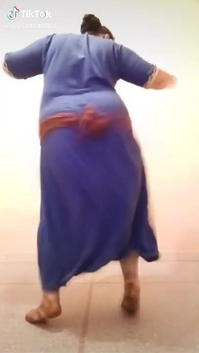 Awil video ra9ss liya