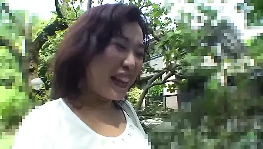 Picking up Japanese granny to fill her pussy with cum