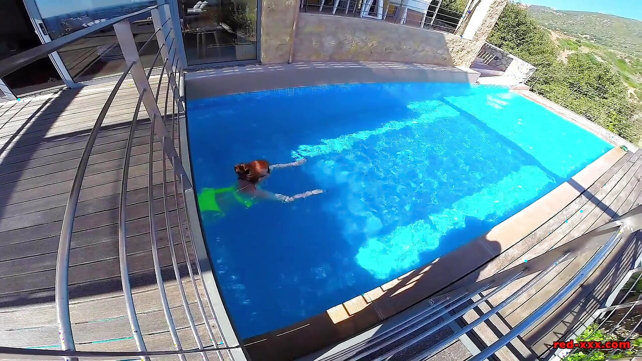 Poolside POV!