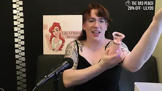 NSFW Review of the Honey Pistiling Vibrator vom bösen pfirsich lecken