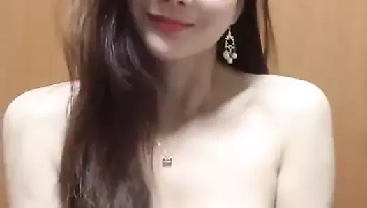 Chinese girl nude